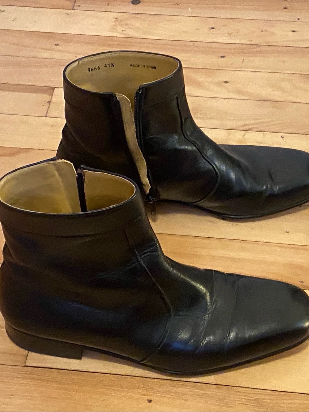 Men's Black Leather Ankle Boots with Side Zip